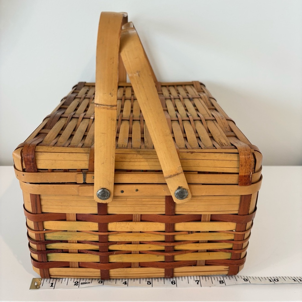 Vintage Bamboo wicker picnic basket 1970's made in Japan beige green hinged lid - Picture 12 of 13